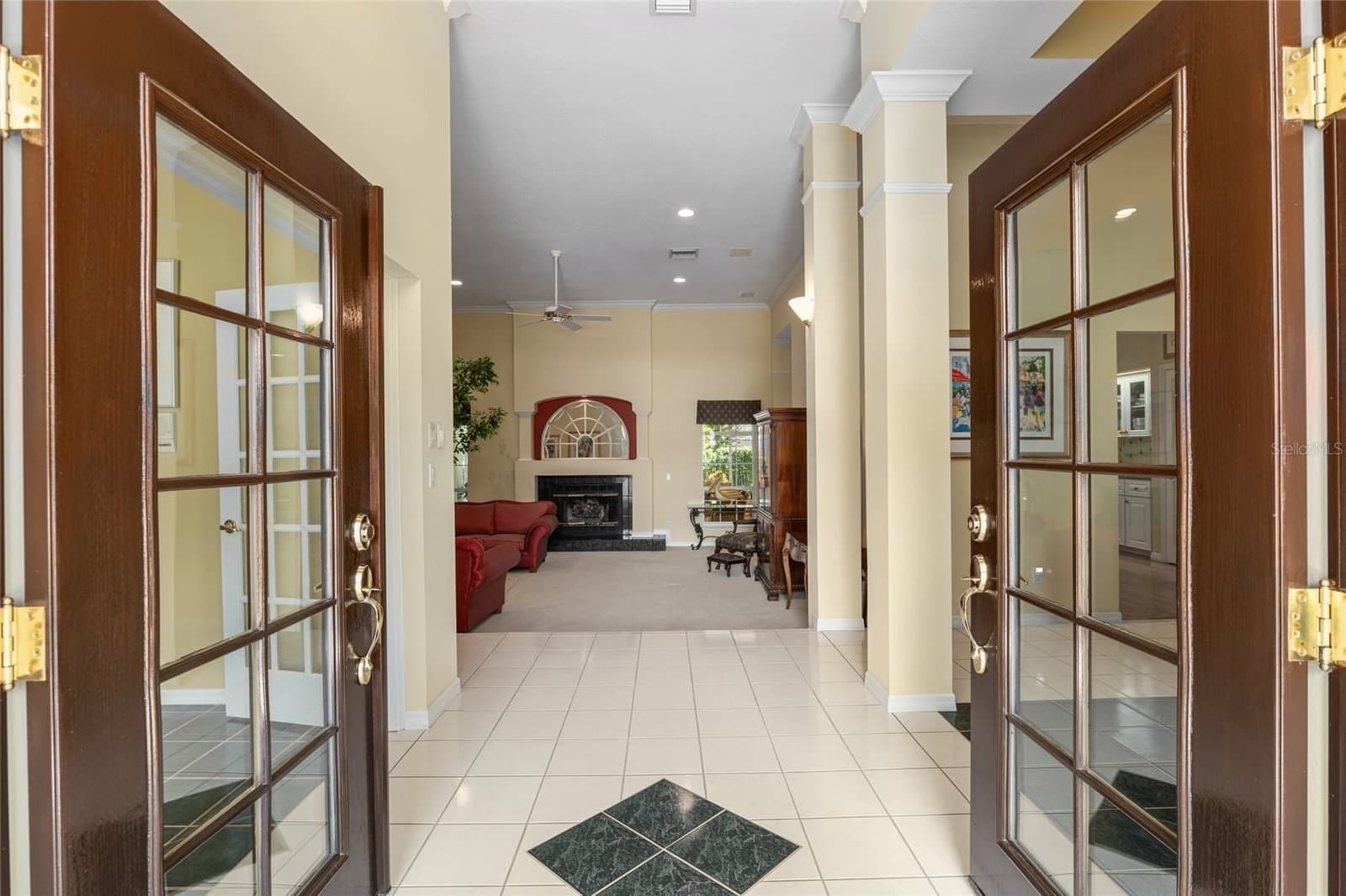 2215 SPRING HILL