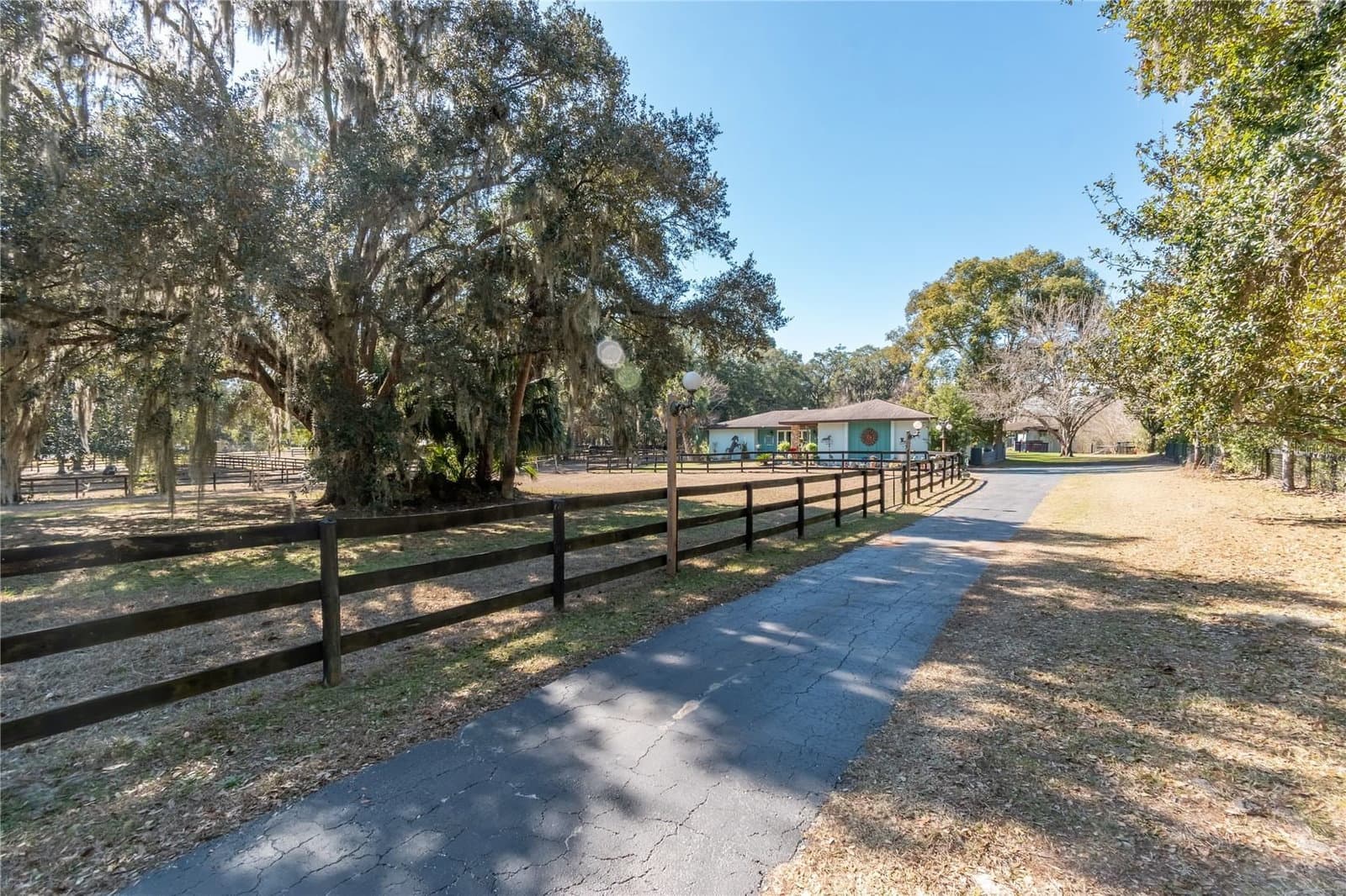 26 WOOD RIDGE