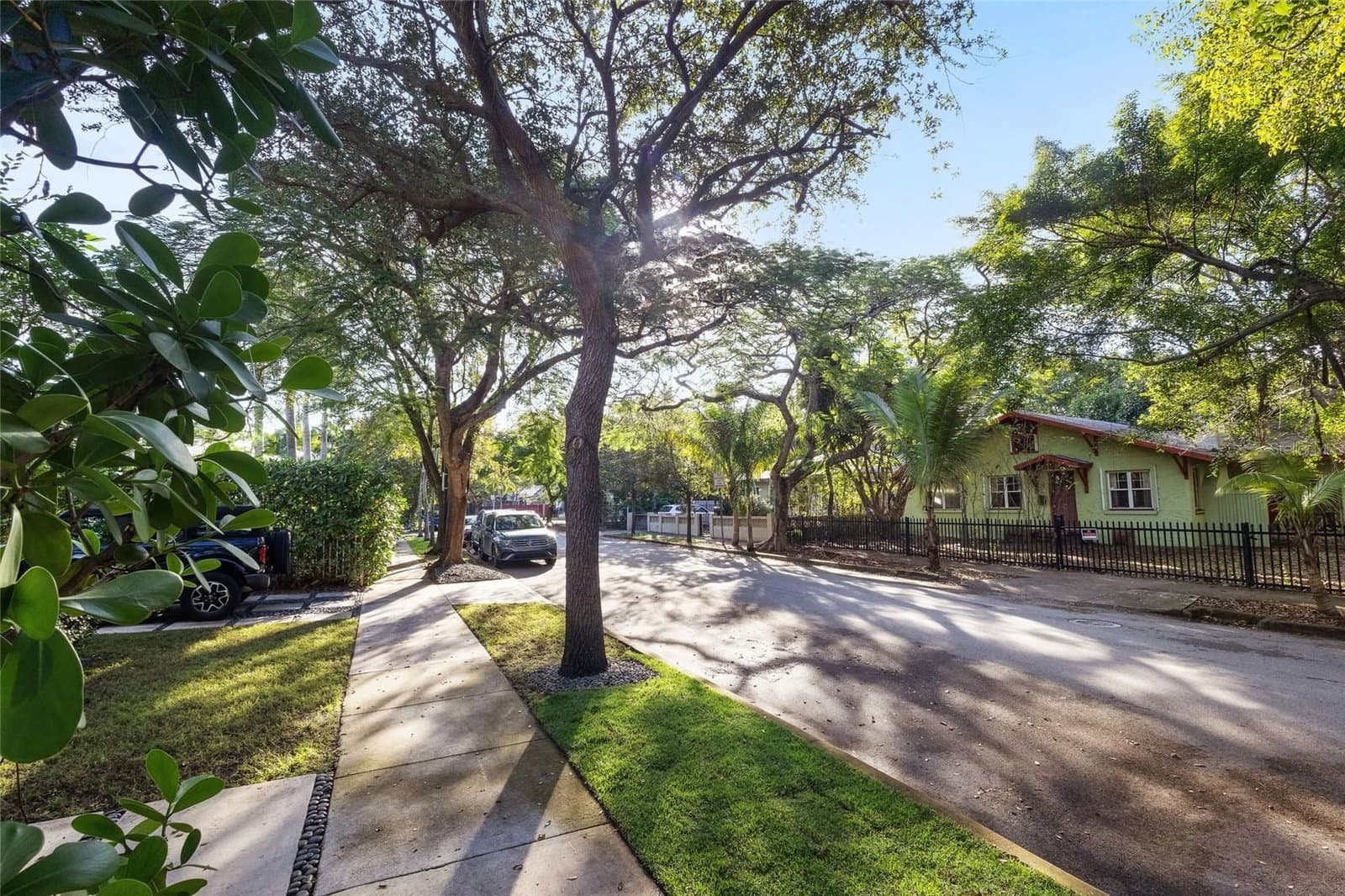 58 48TH, Miami, FL