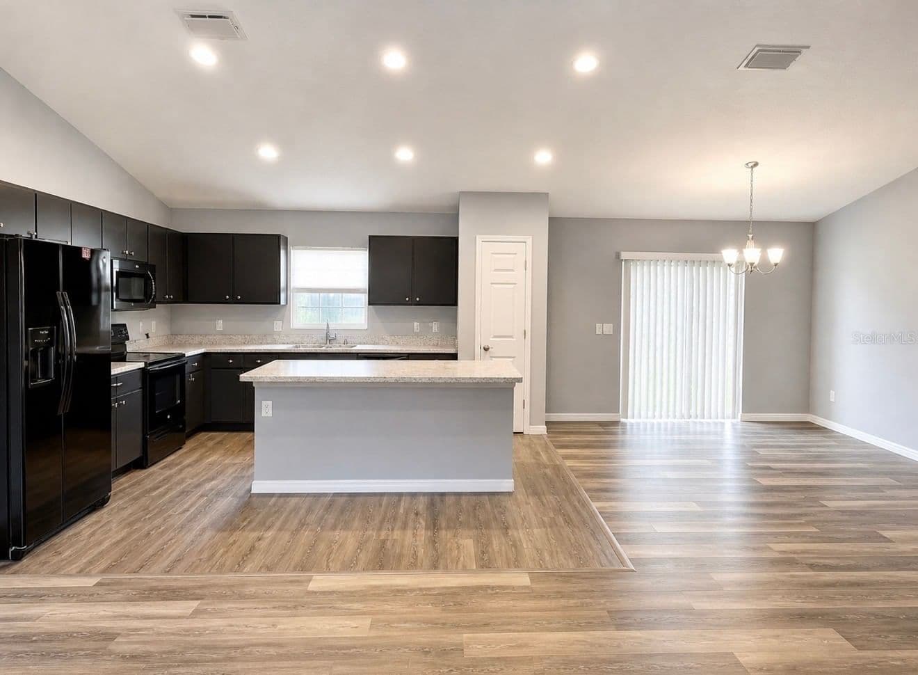 114 JUNIPER LOOP