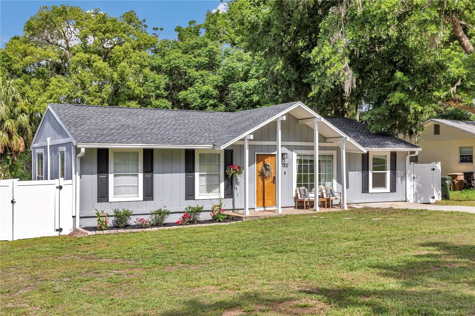 1302 SANCHEZ