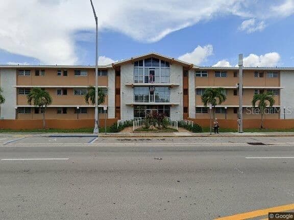 3881 FLAGLER, Miami, FL