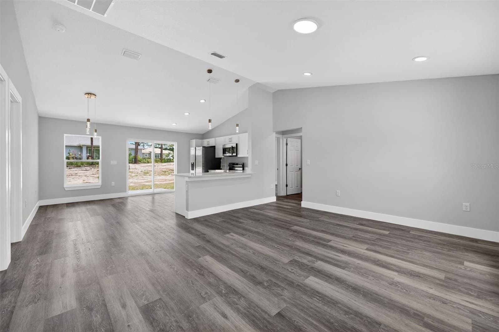 498 MARION OAKS