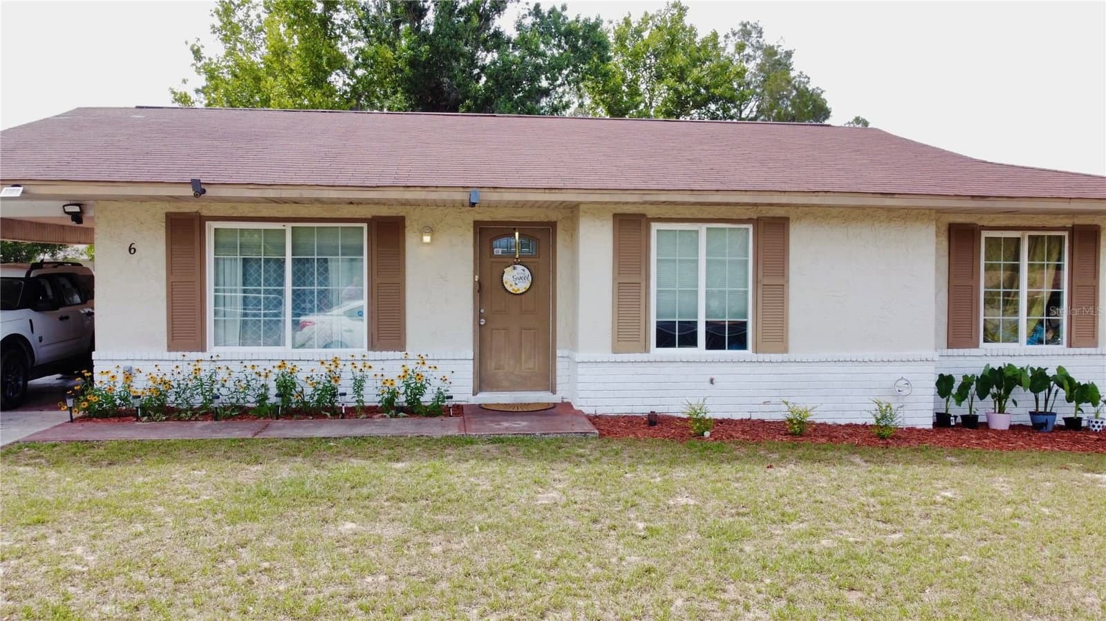 6 SPRING LANE