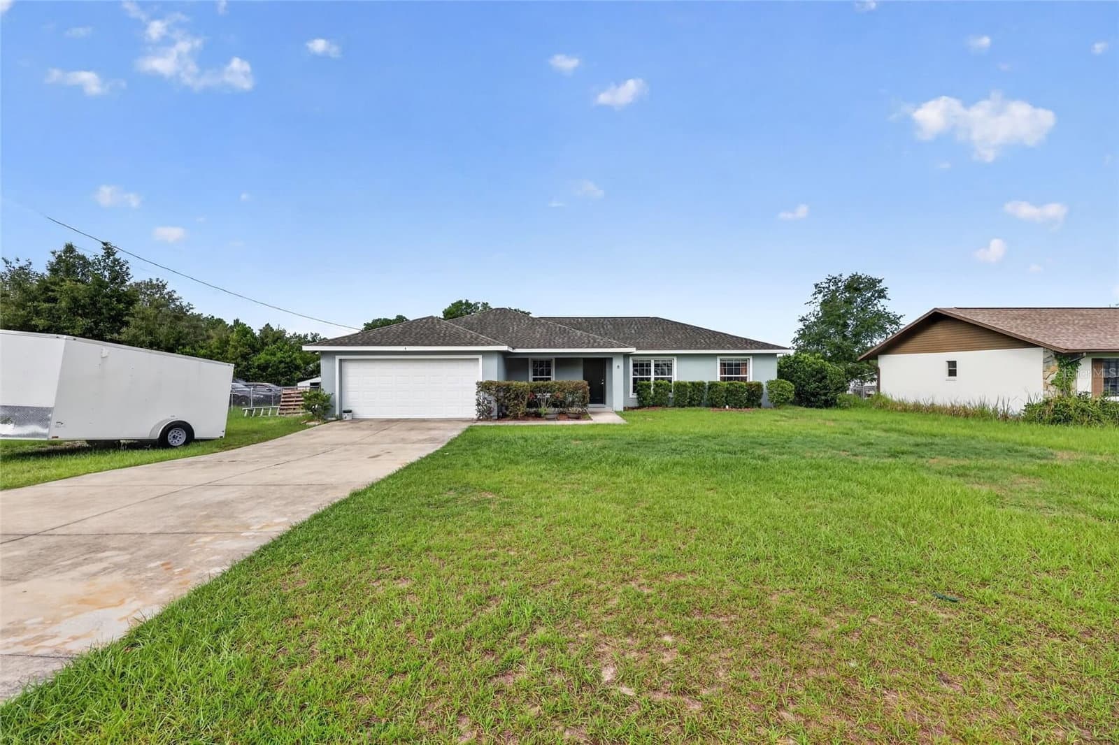 8 ALMOND DRIVE