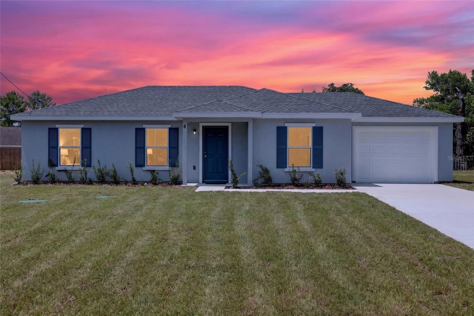 8 OAK CIRCLE