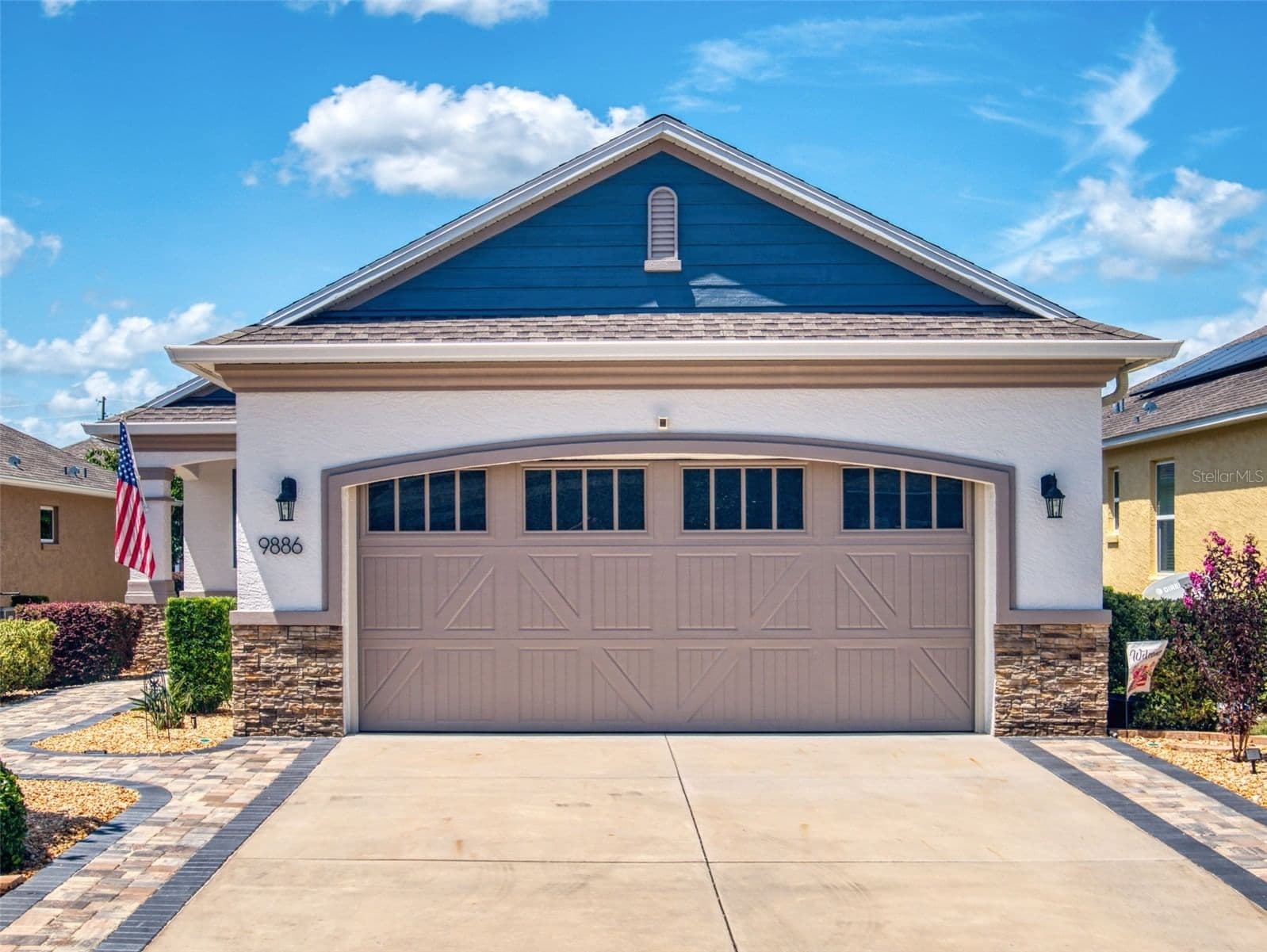 9886 99TH