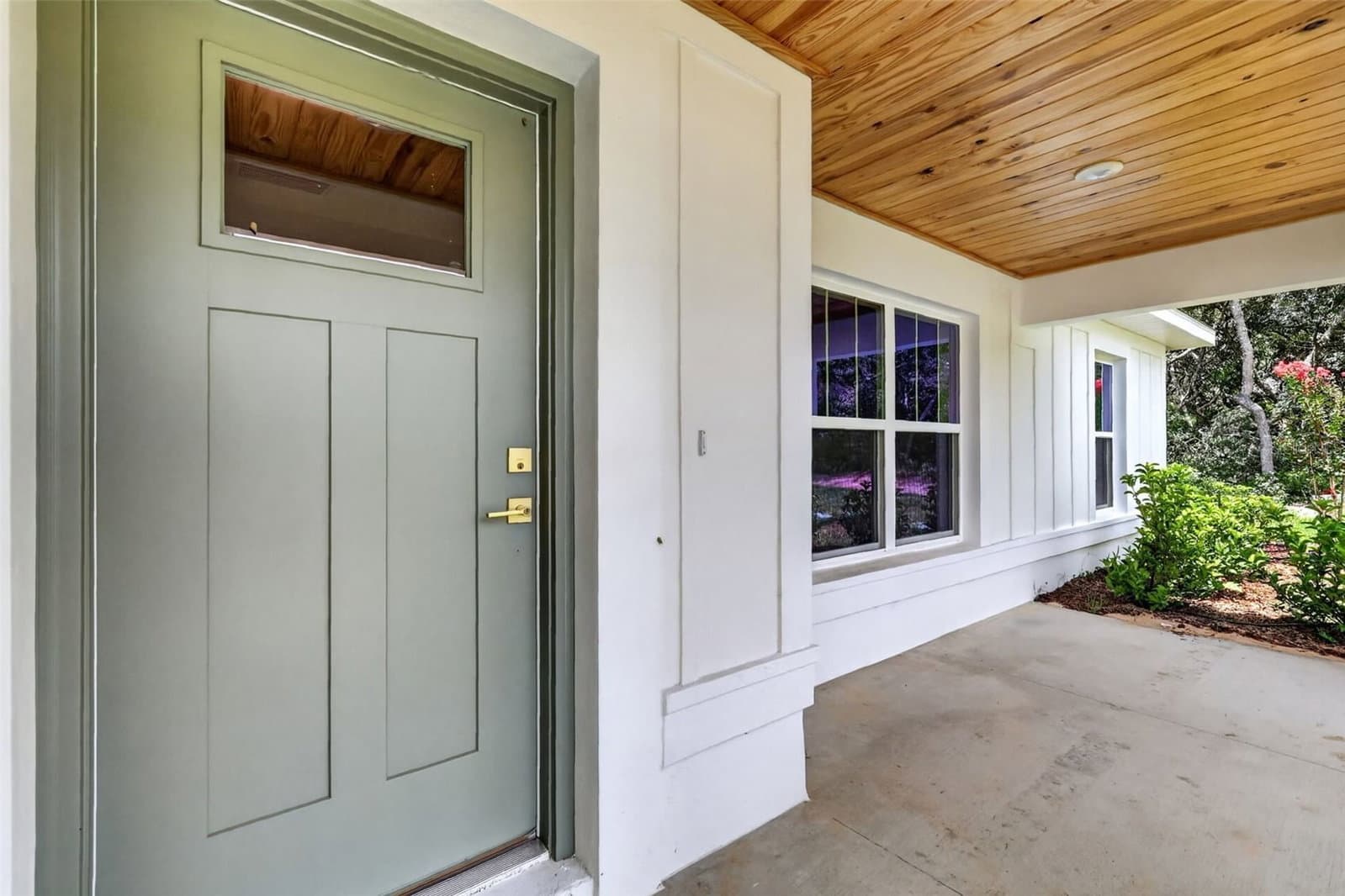 22 WALNUT