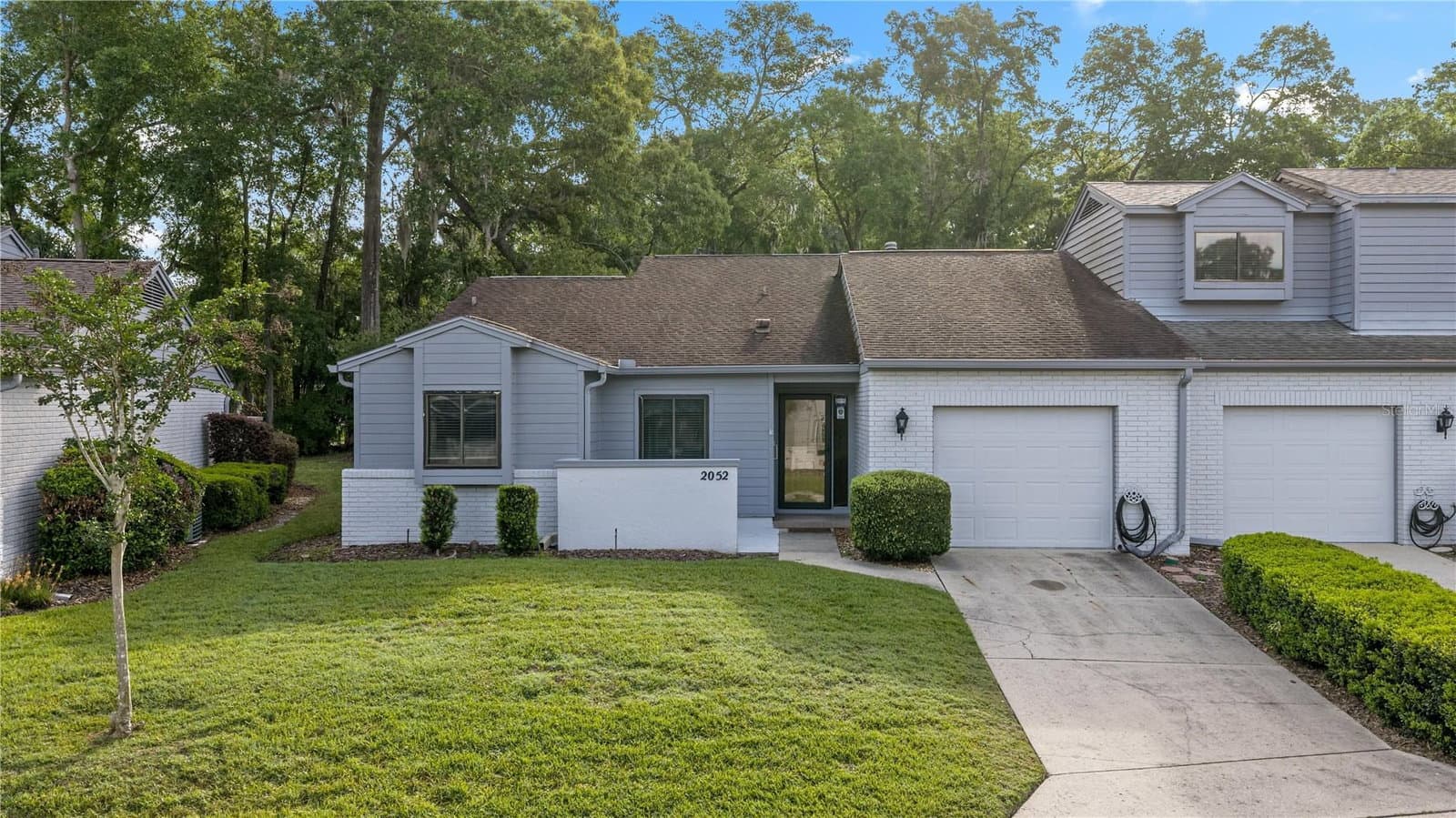 2052 37TH COURT