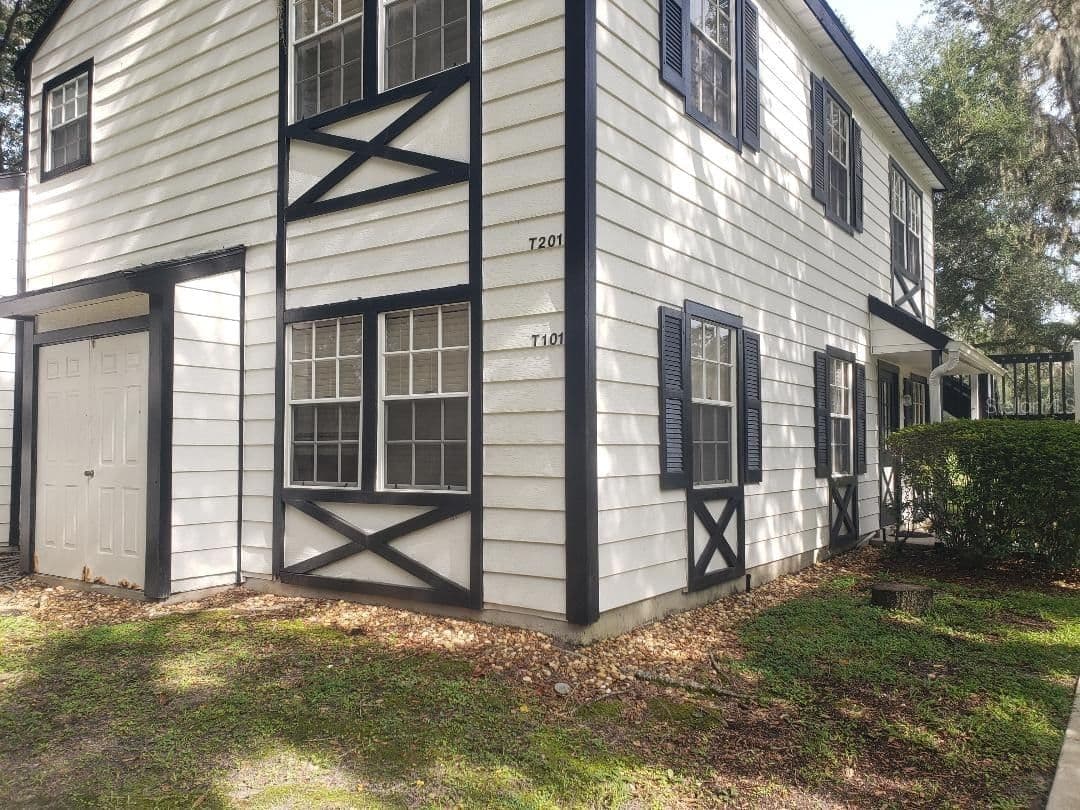 7912 MIDWAY DRIVE, Ocala, FL
