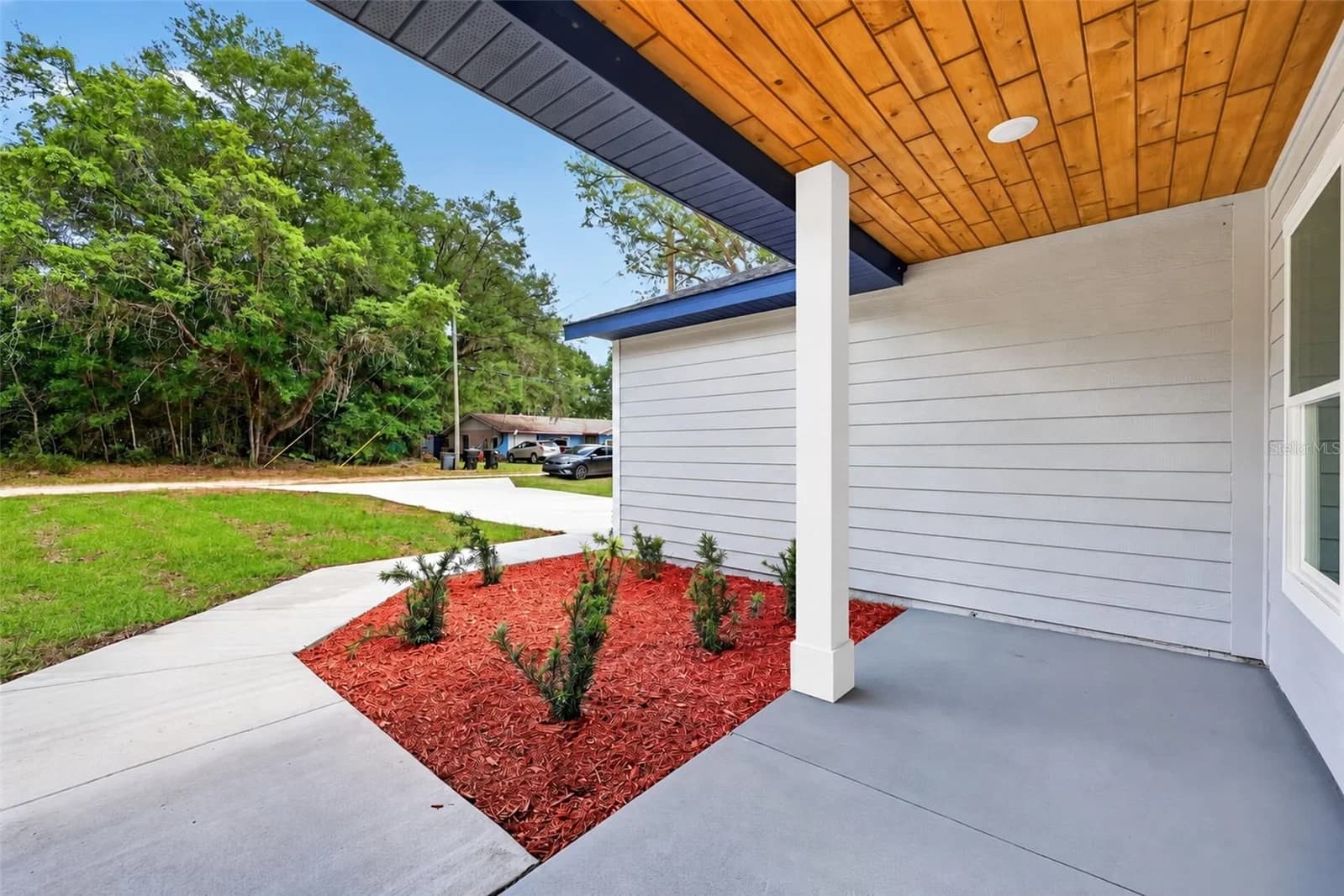 2758 141 Court