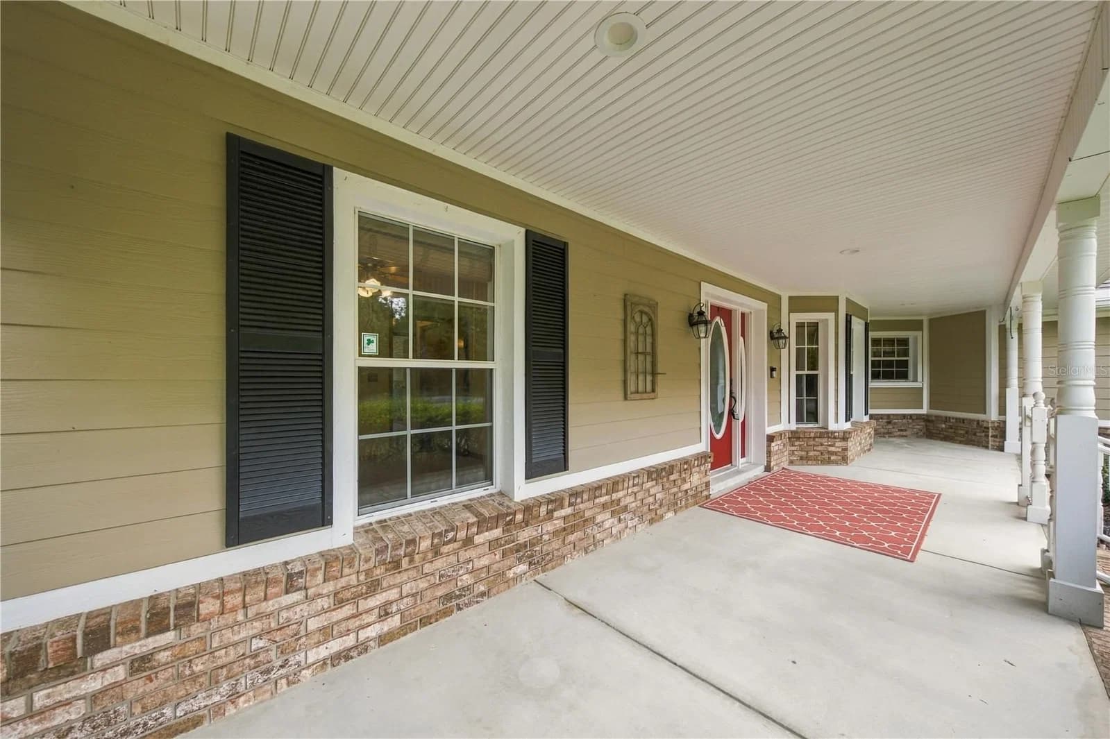 1815 89TH Lane