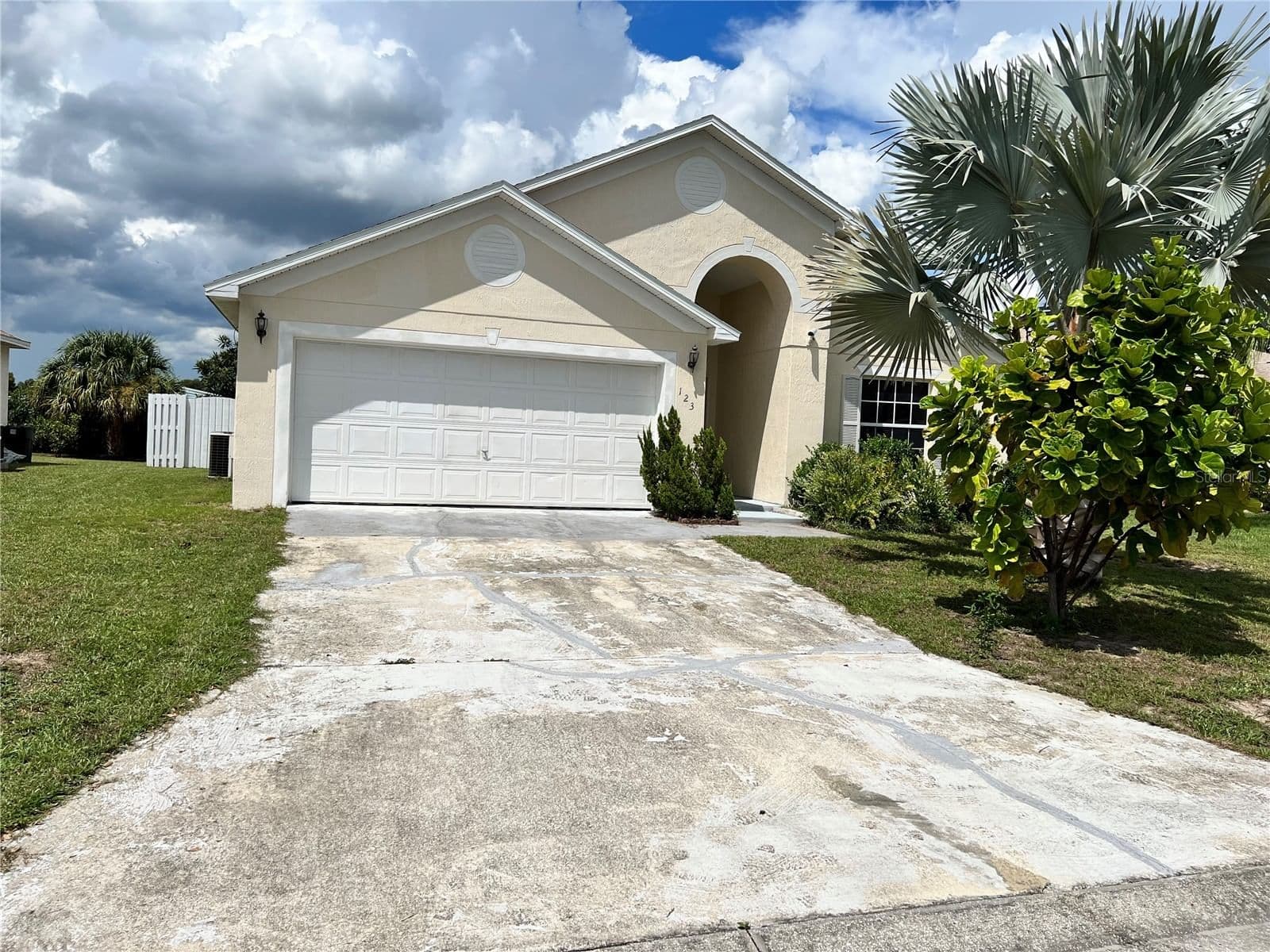 123 OSPREY HEIGHTS