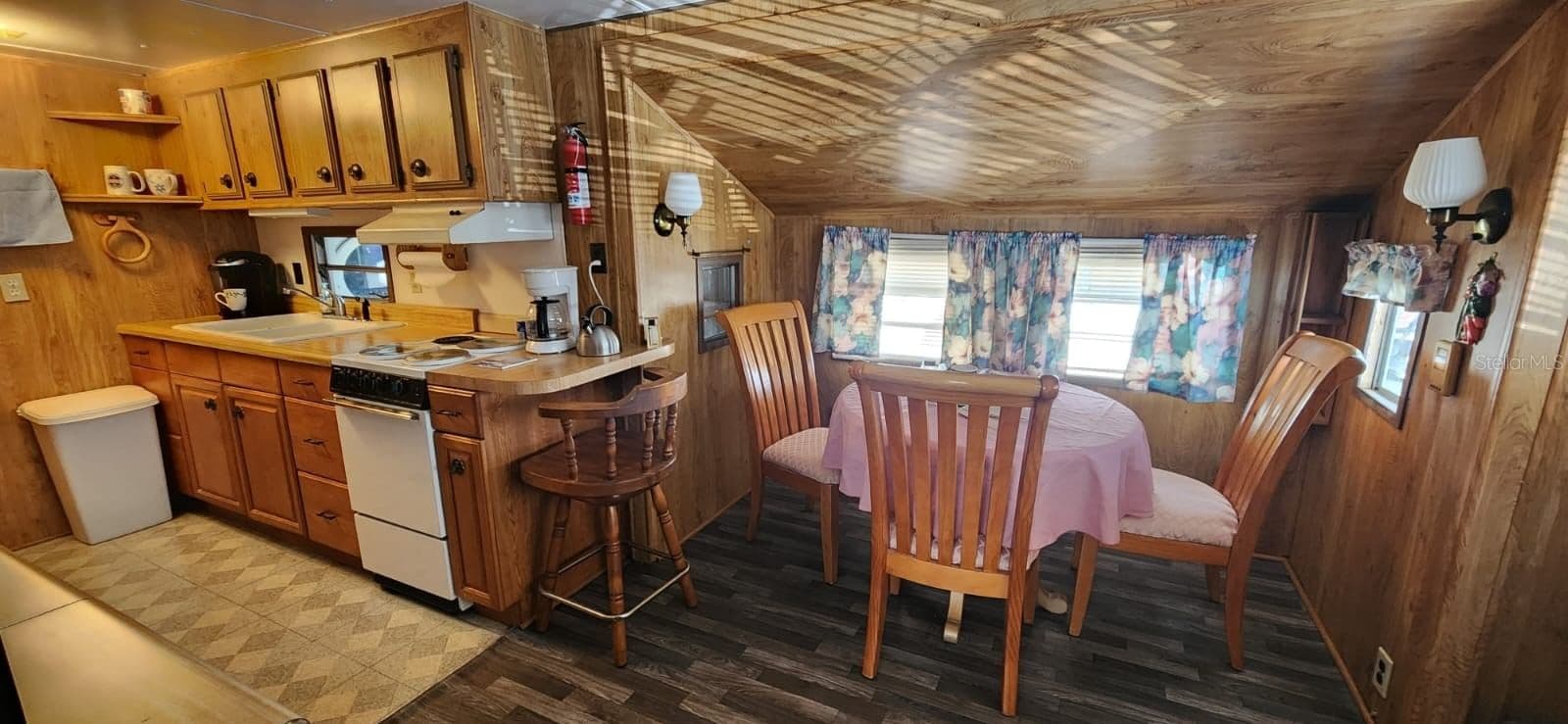 138 FLAMINGO