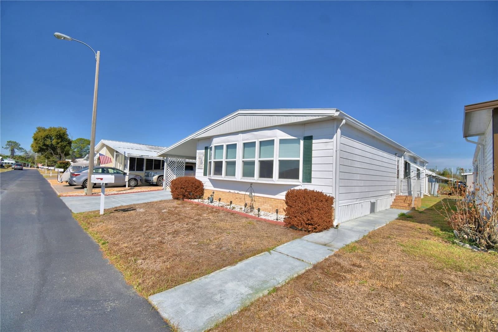 4239 CEDARWOOD