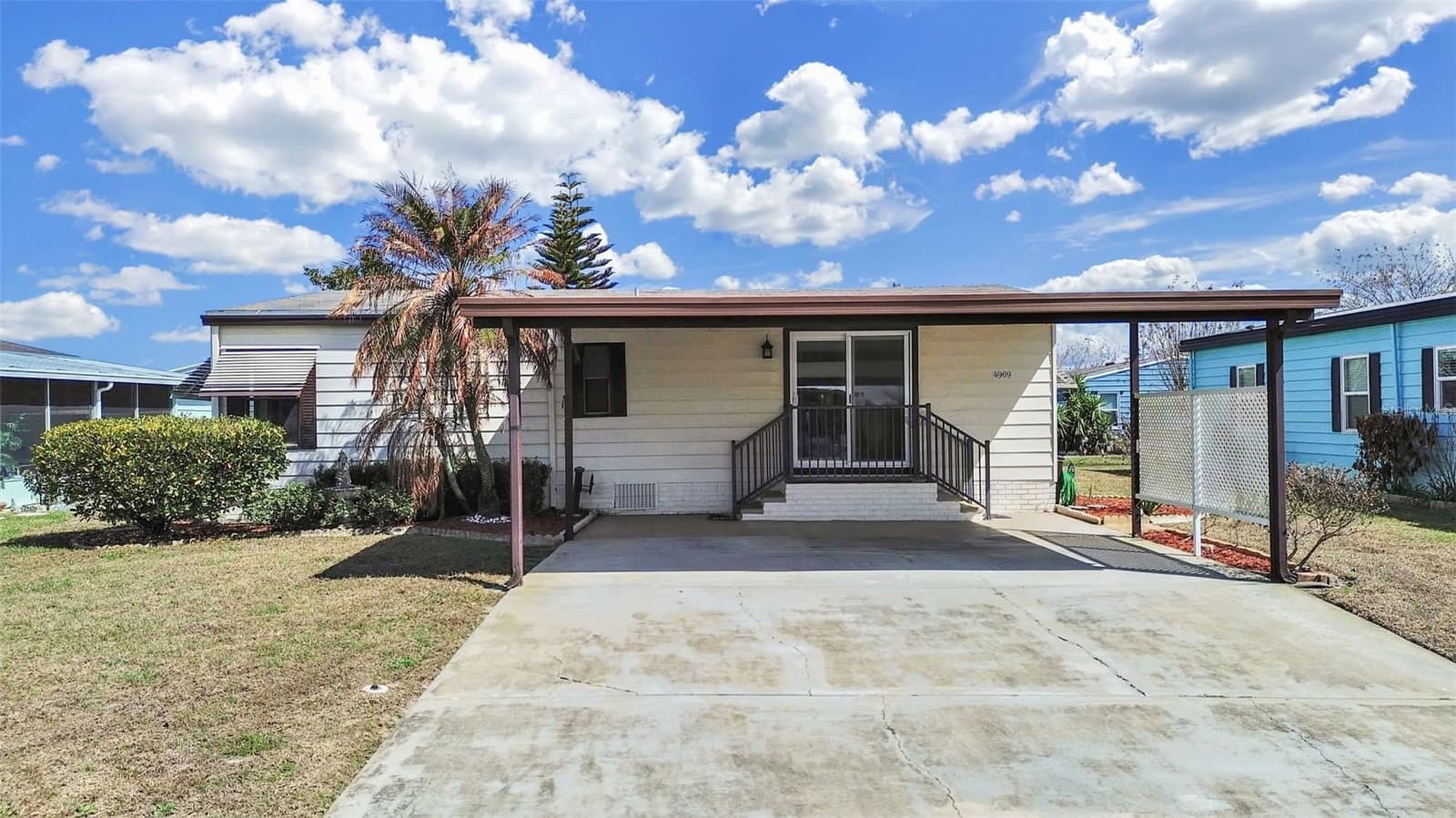 4969 DEERWOOD DR