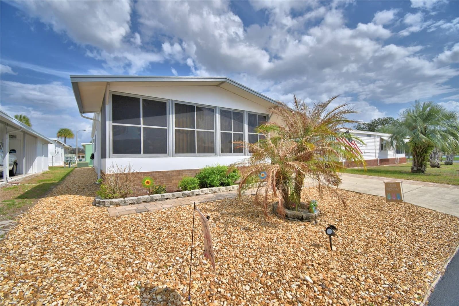 4918 ROSEWOOD
