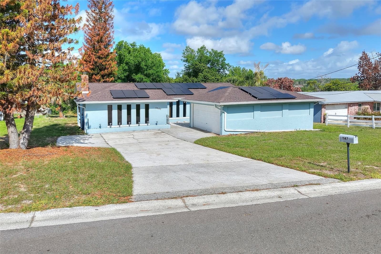 1147 CIRCLE
