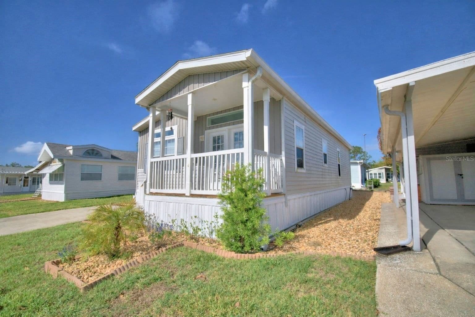4925 CYPRESS GARDENS