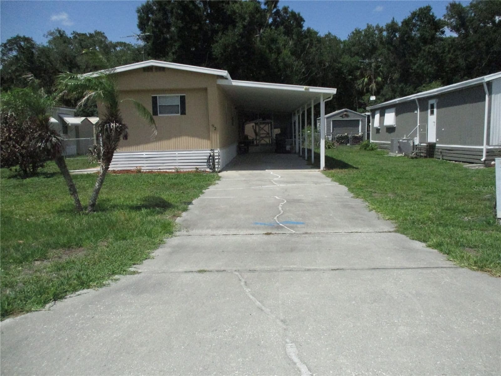 92 ROSALIE OAKS