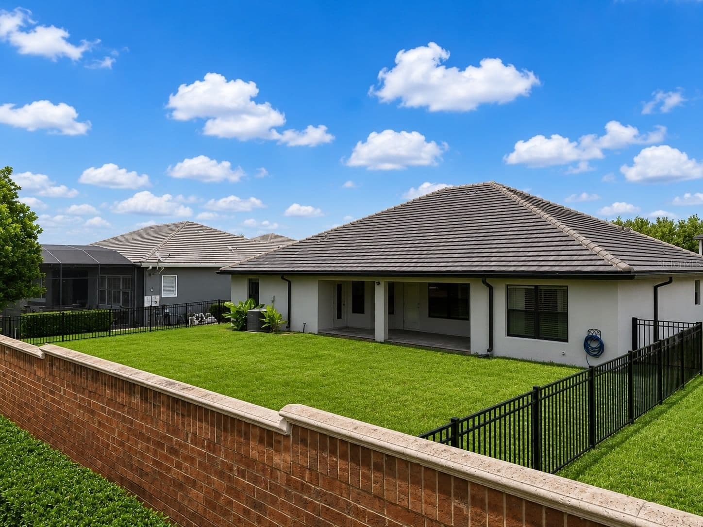 226 LAKE VISTA
