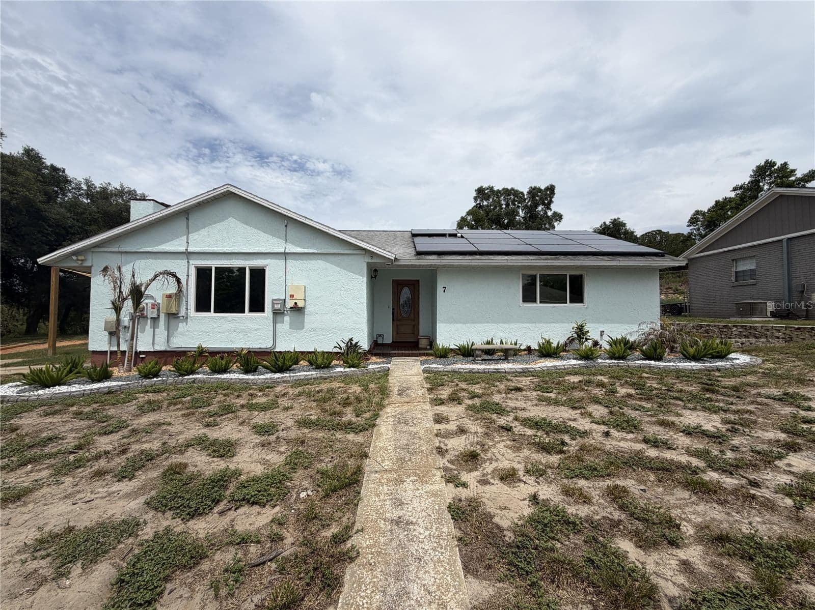 7 LAGO VISTA