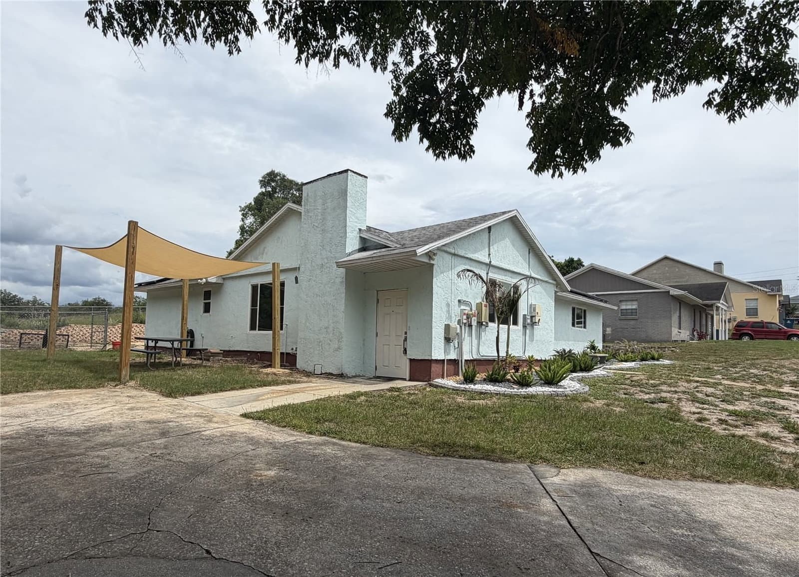 7 LAGO VISTA