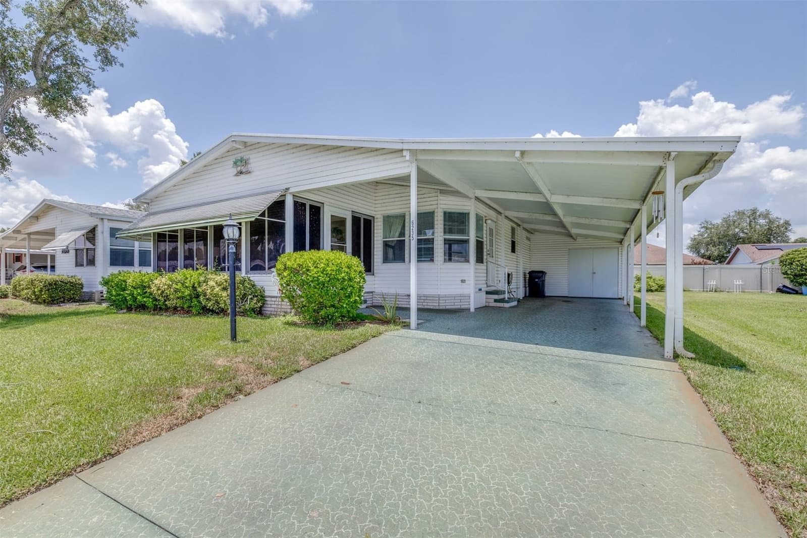 6235 KNOTTY PINE