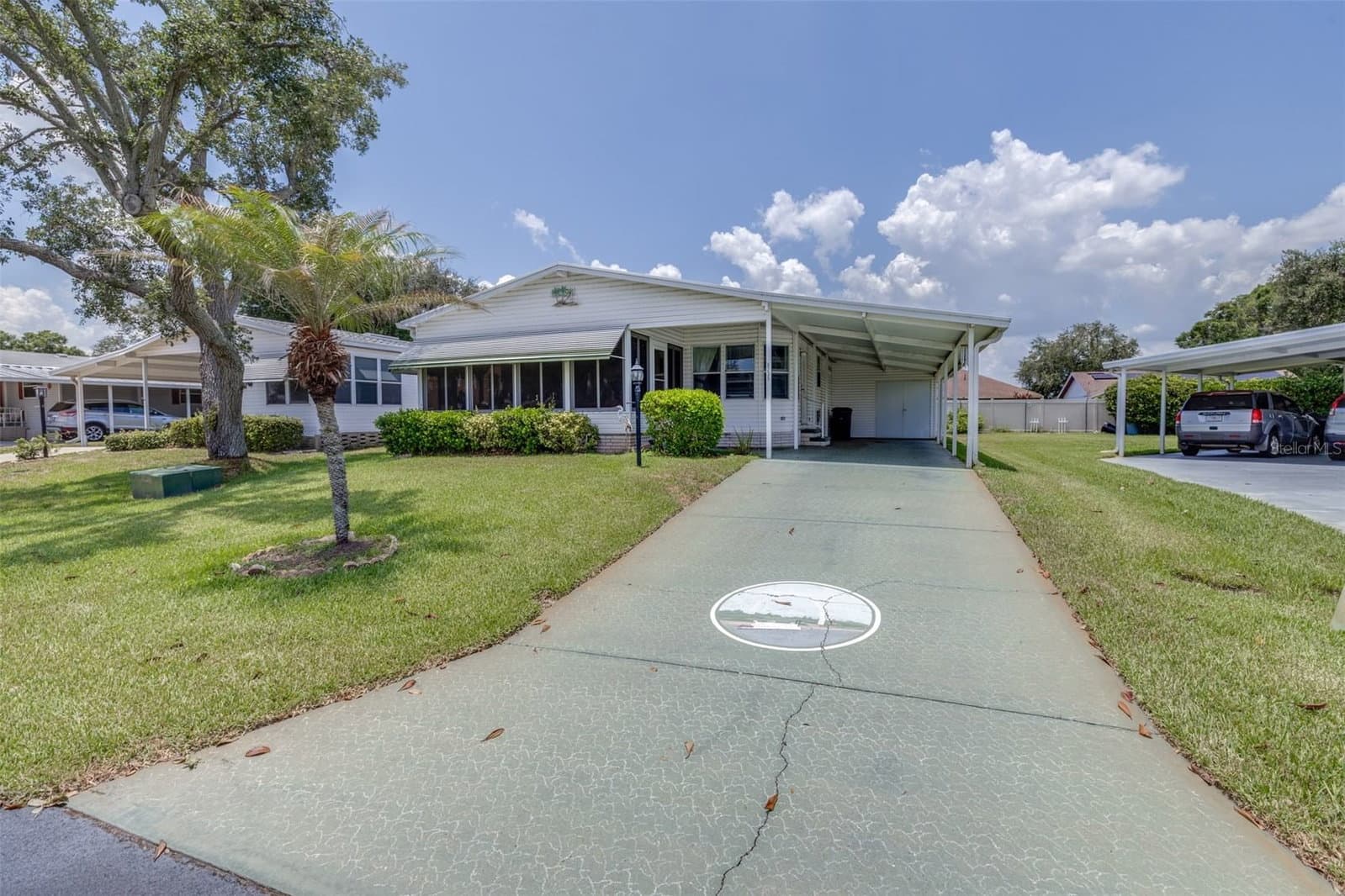 6235 KNOTTY PINE