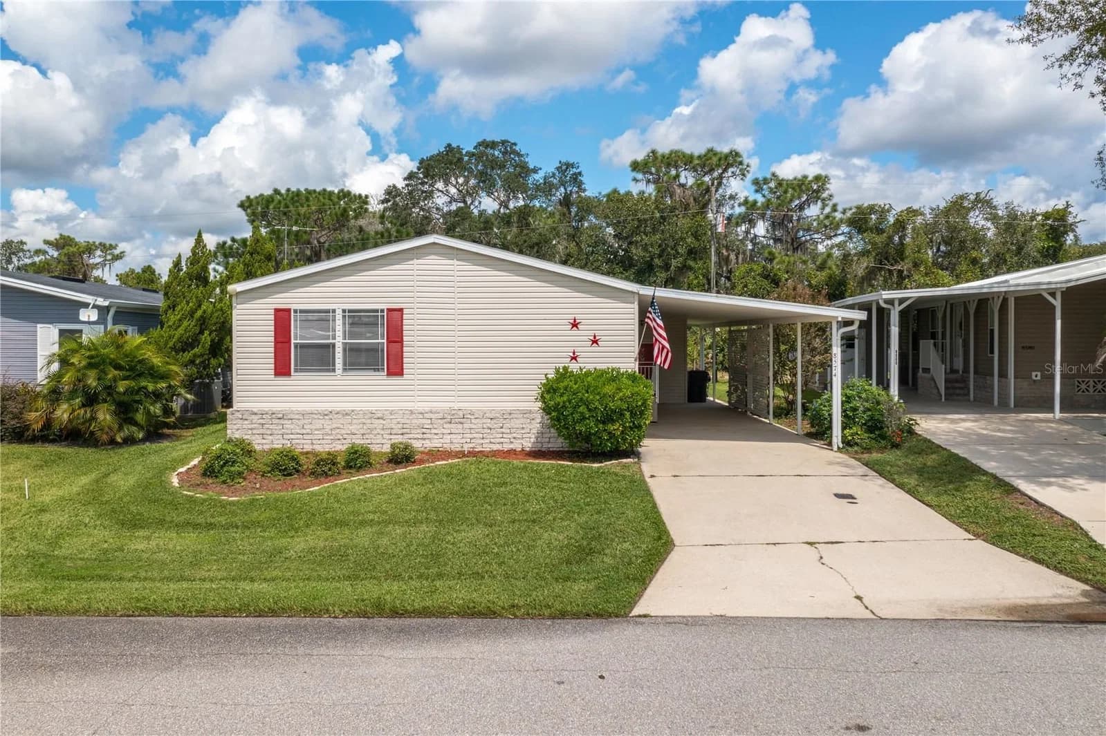 8574 BREEZE HILL Drive