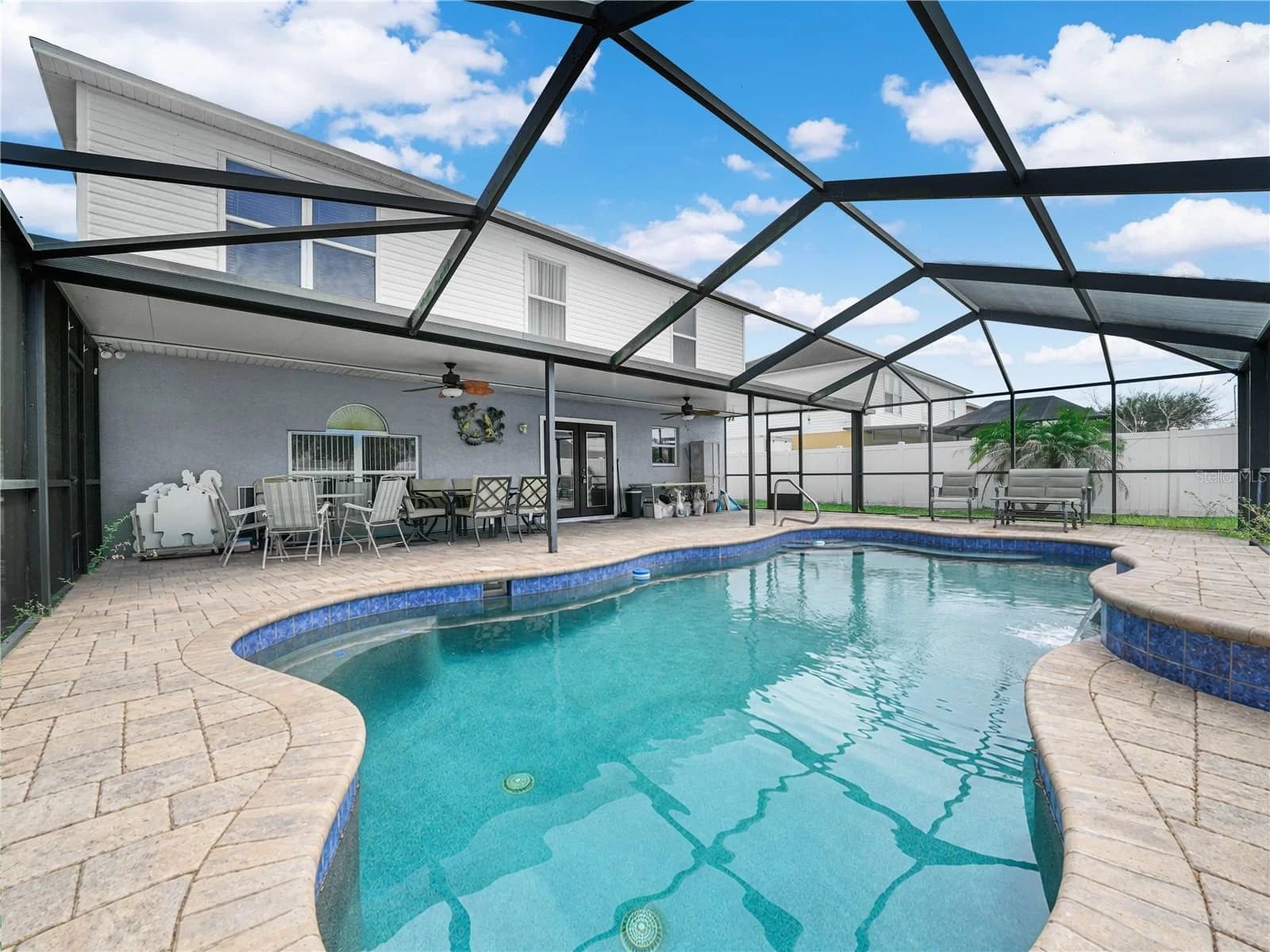 5809 WINDRIDGE Drive