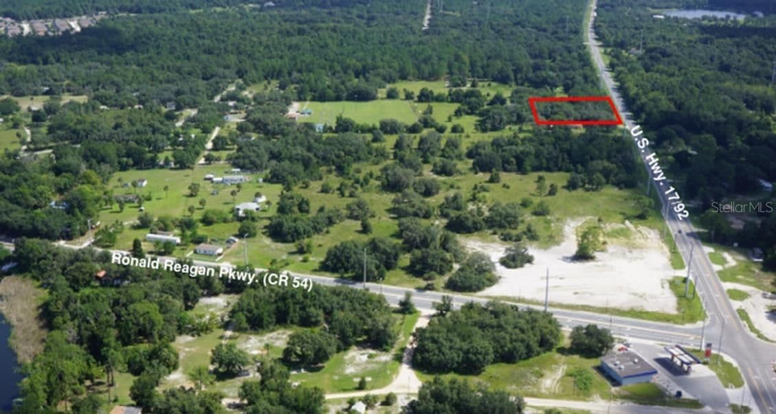 6401 HWY 17 92