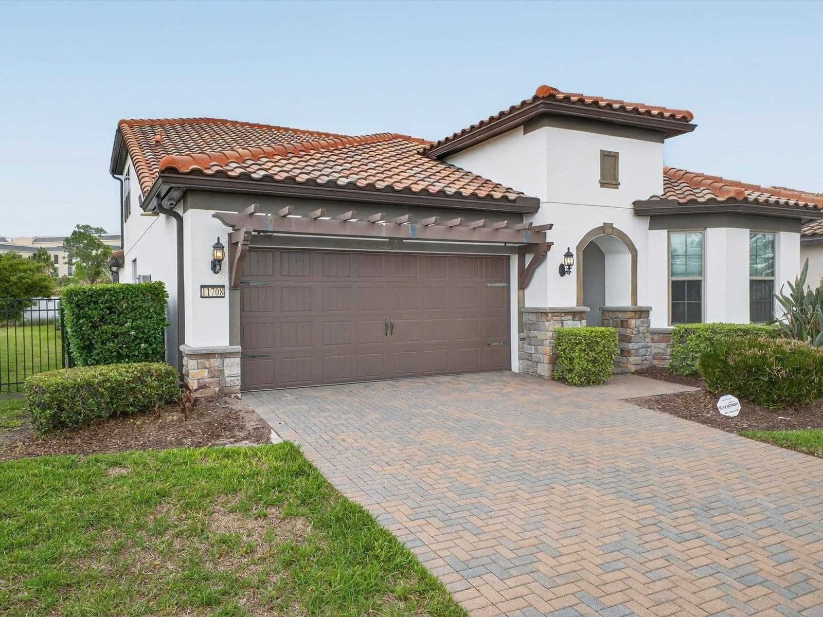 11708 MEADOW GROVE
