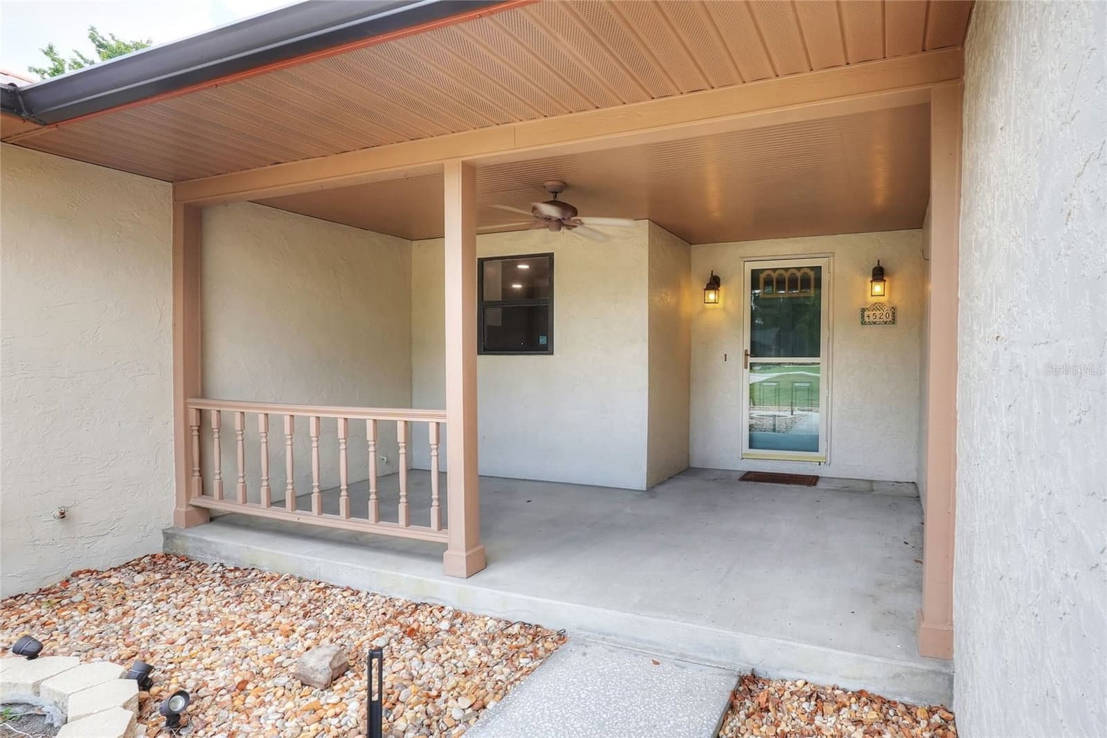 4520 LOG CABIN