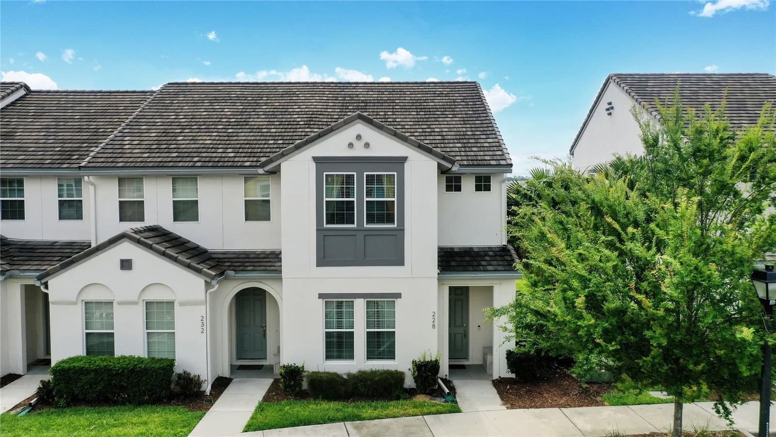 228 CAPTIVA DR