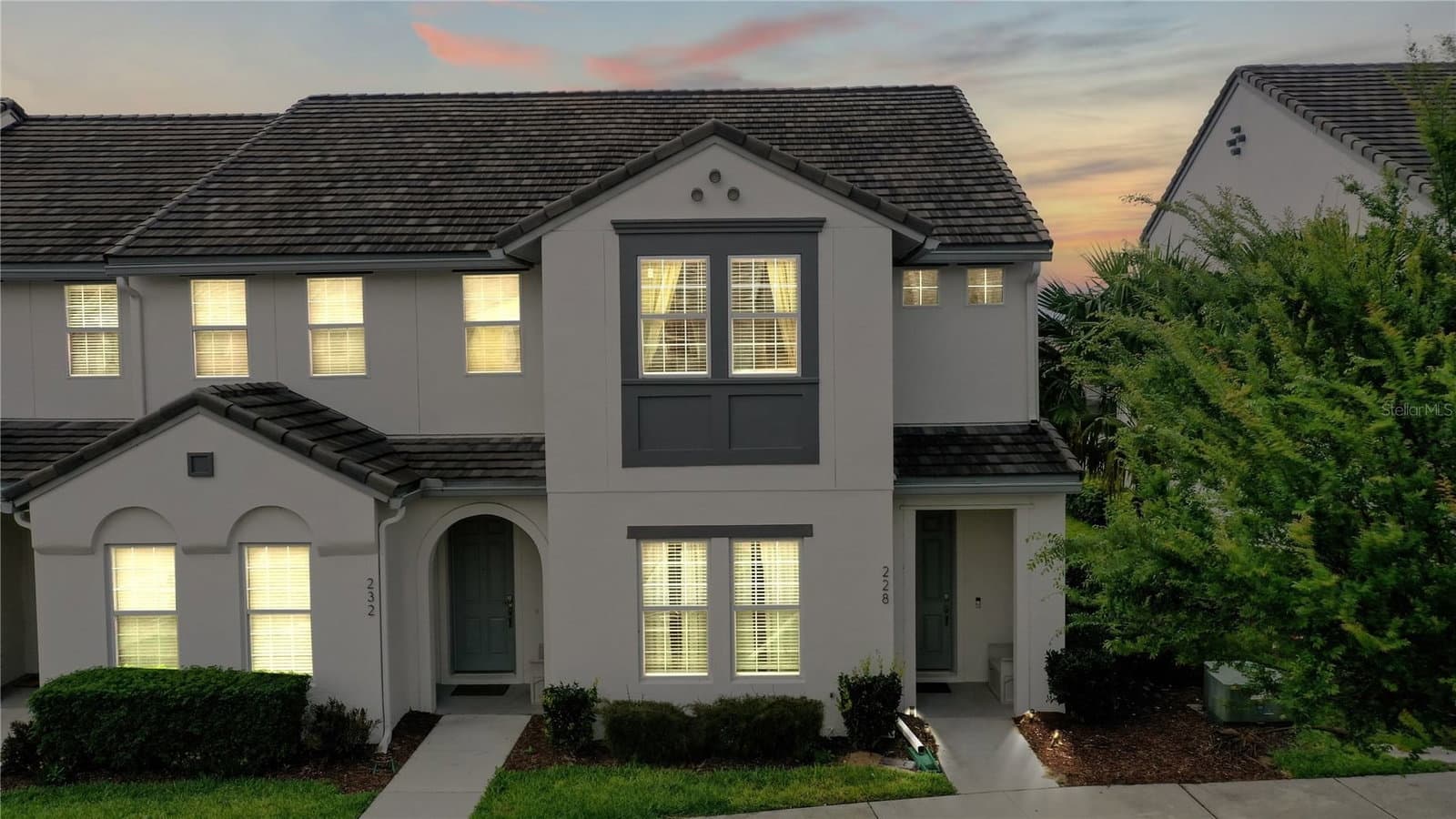 228 CAPTIVA DR