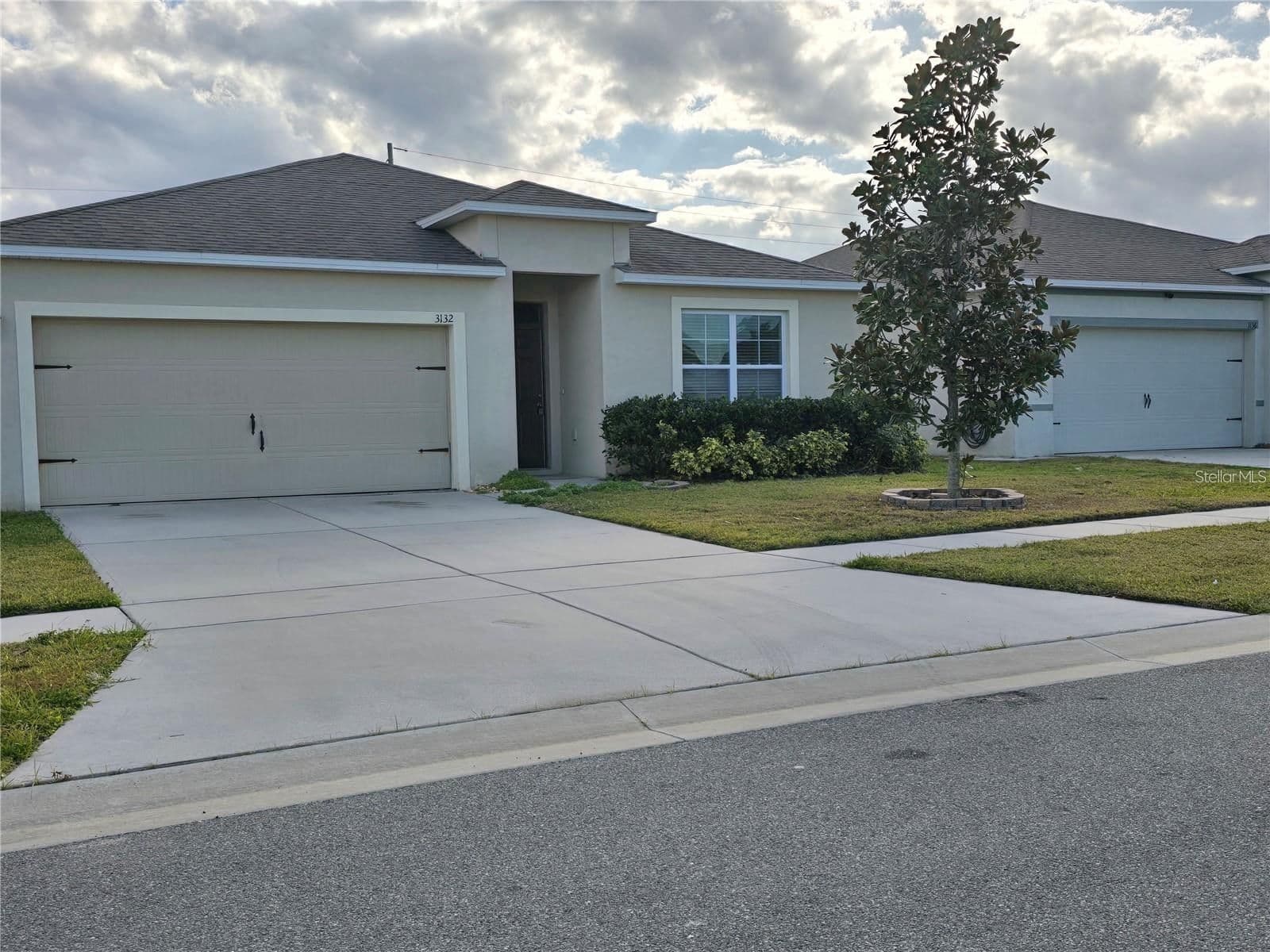 3132 COUNTRY CLUB