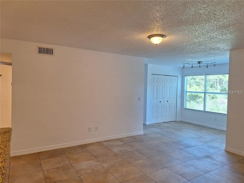 5116 CONROY
