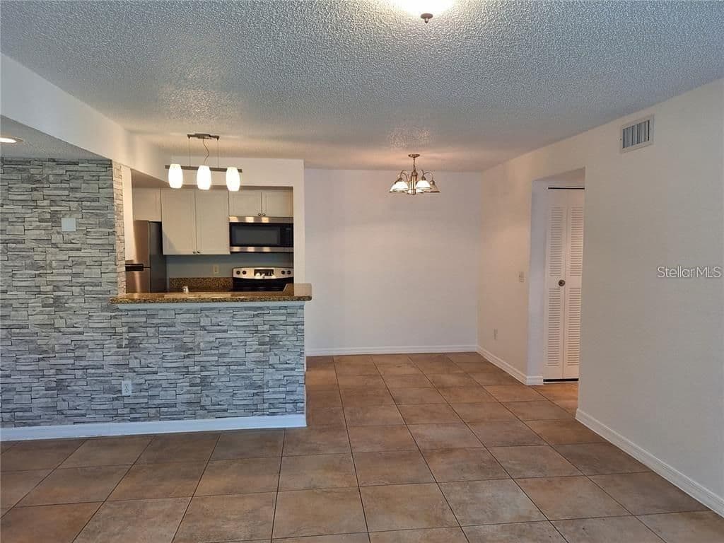 5116 CONROY
