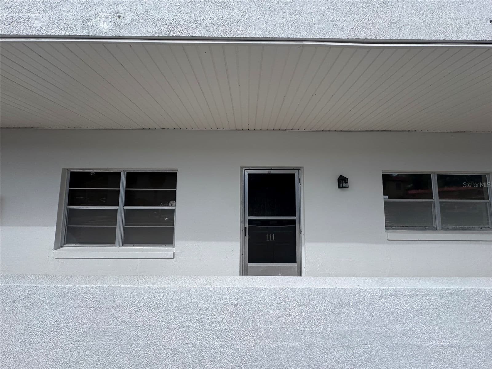 100 EL CAMINO