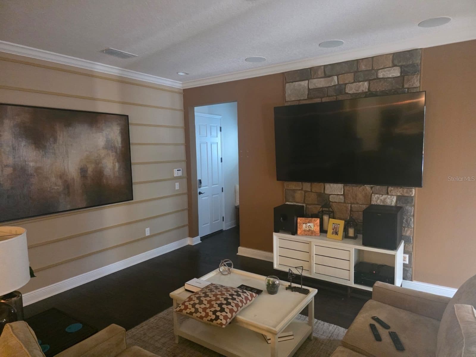 9312 HOLLISTON CREEK