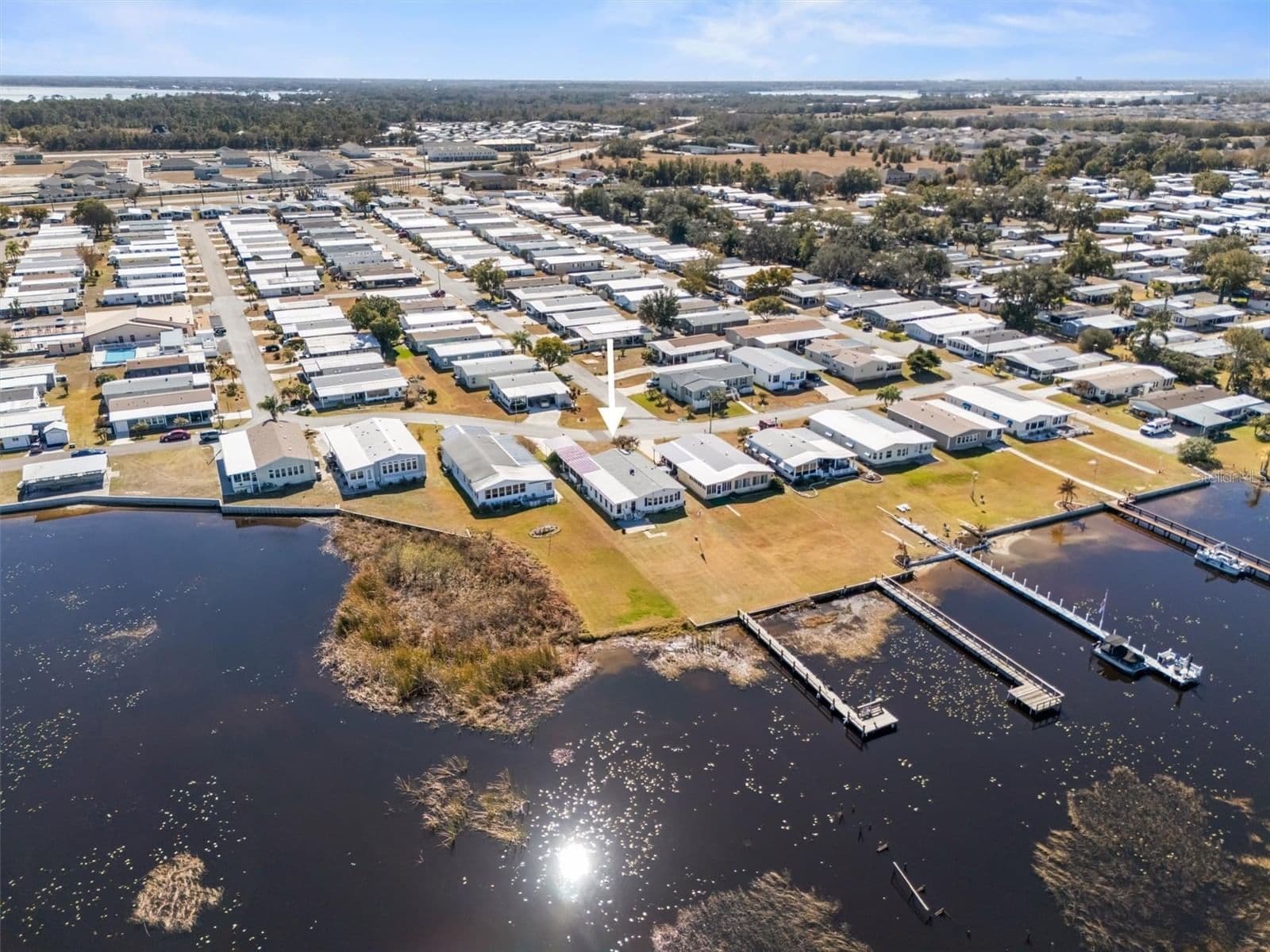 6825 LAKE HENRY