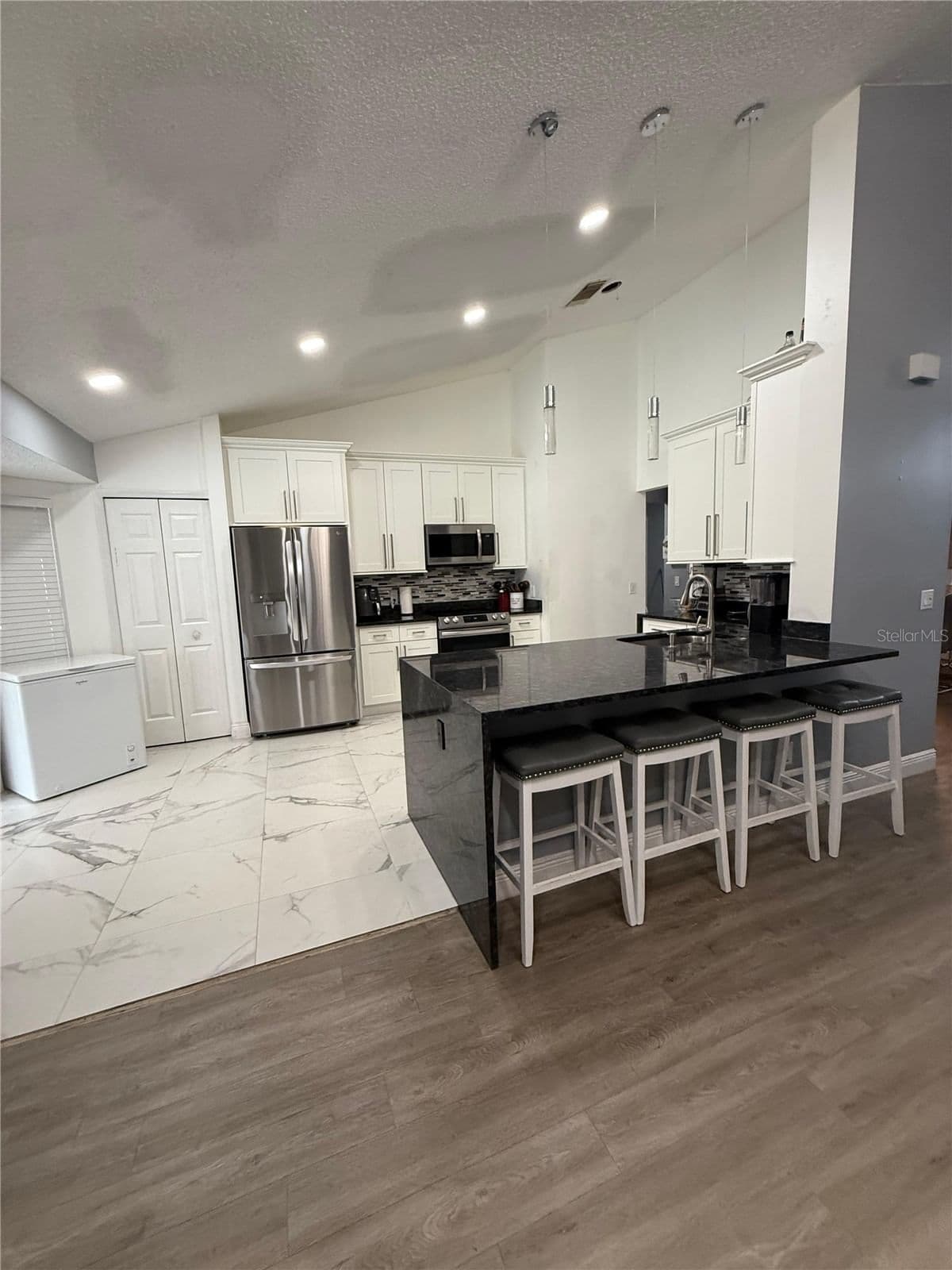 7736 ROLLINGRIDGE