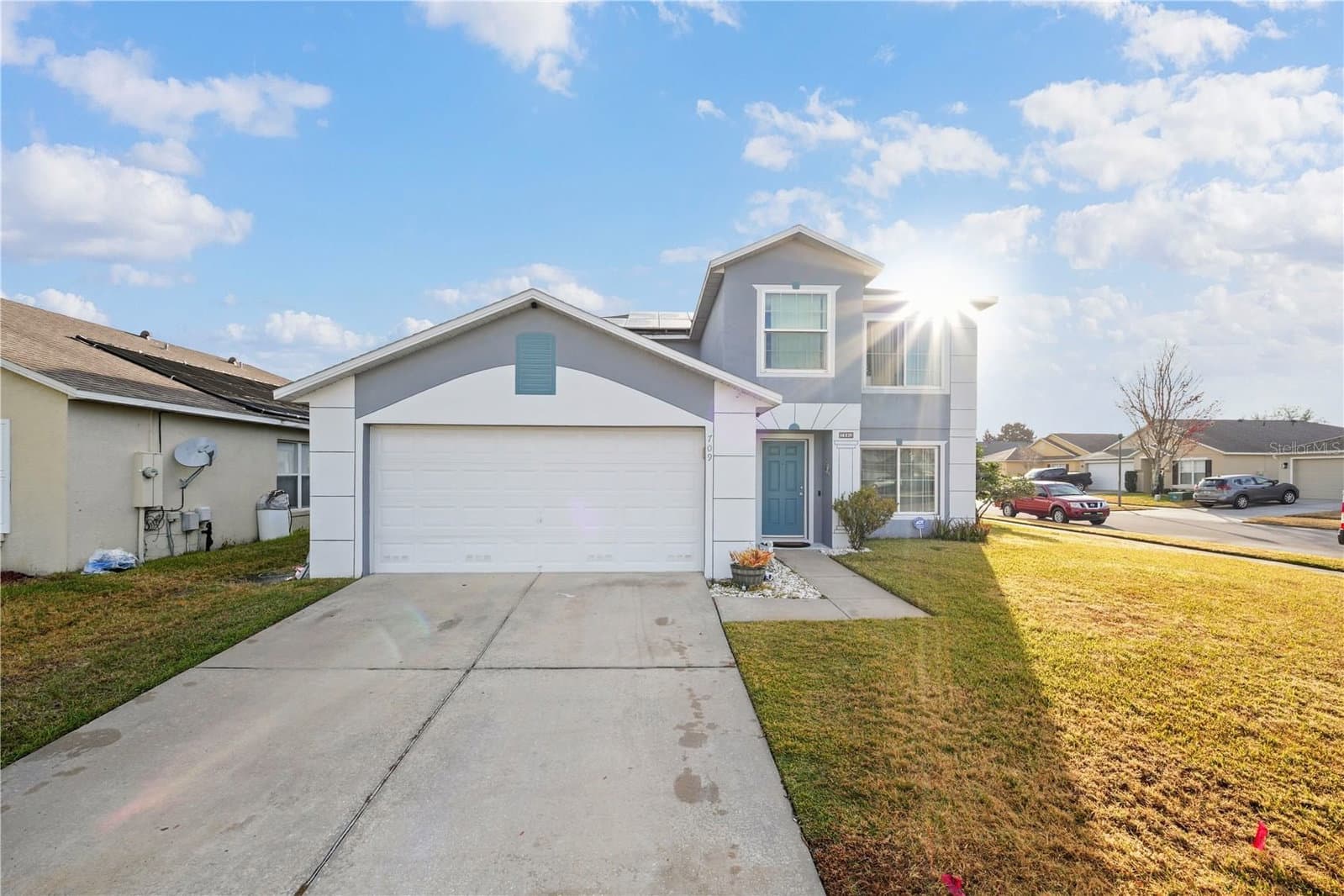 709 CLIFTON HILLS