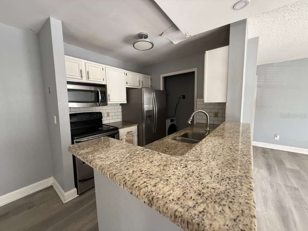 6094 WESTGATE