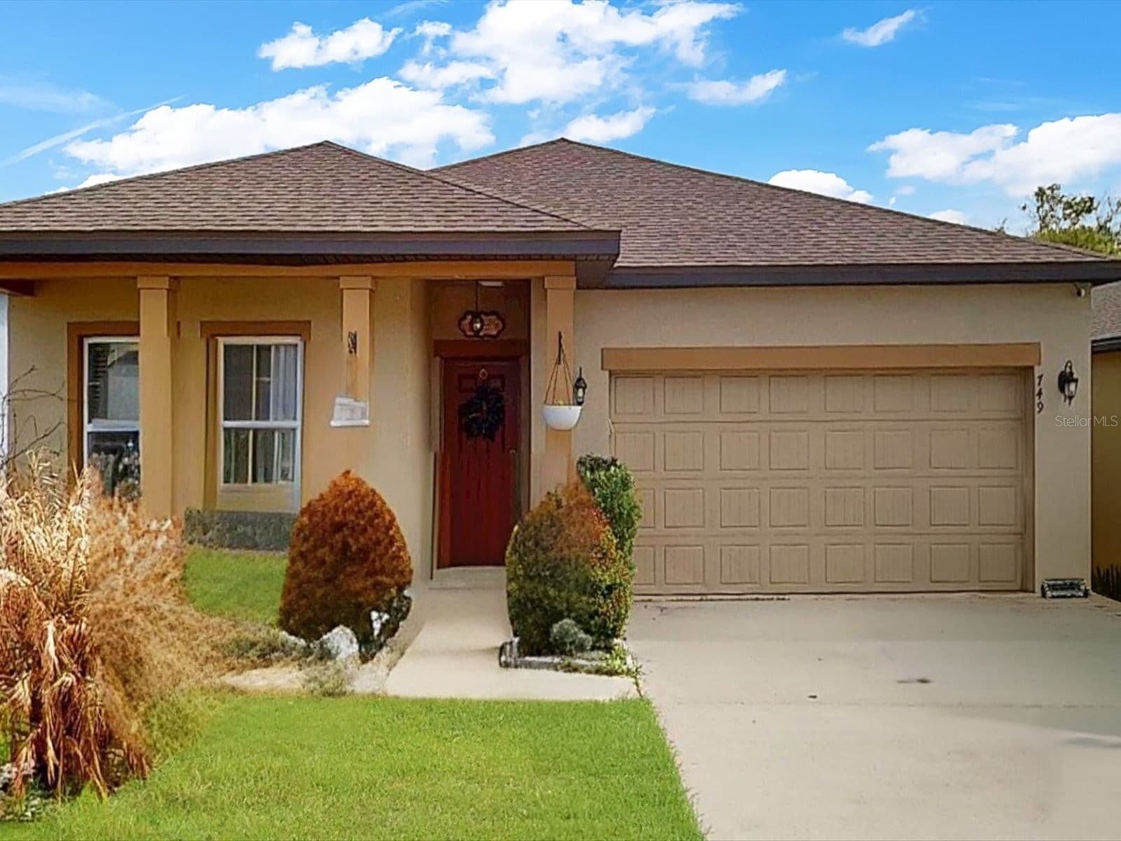 749 ORCHID GROVE