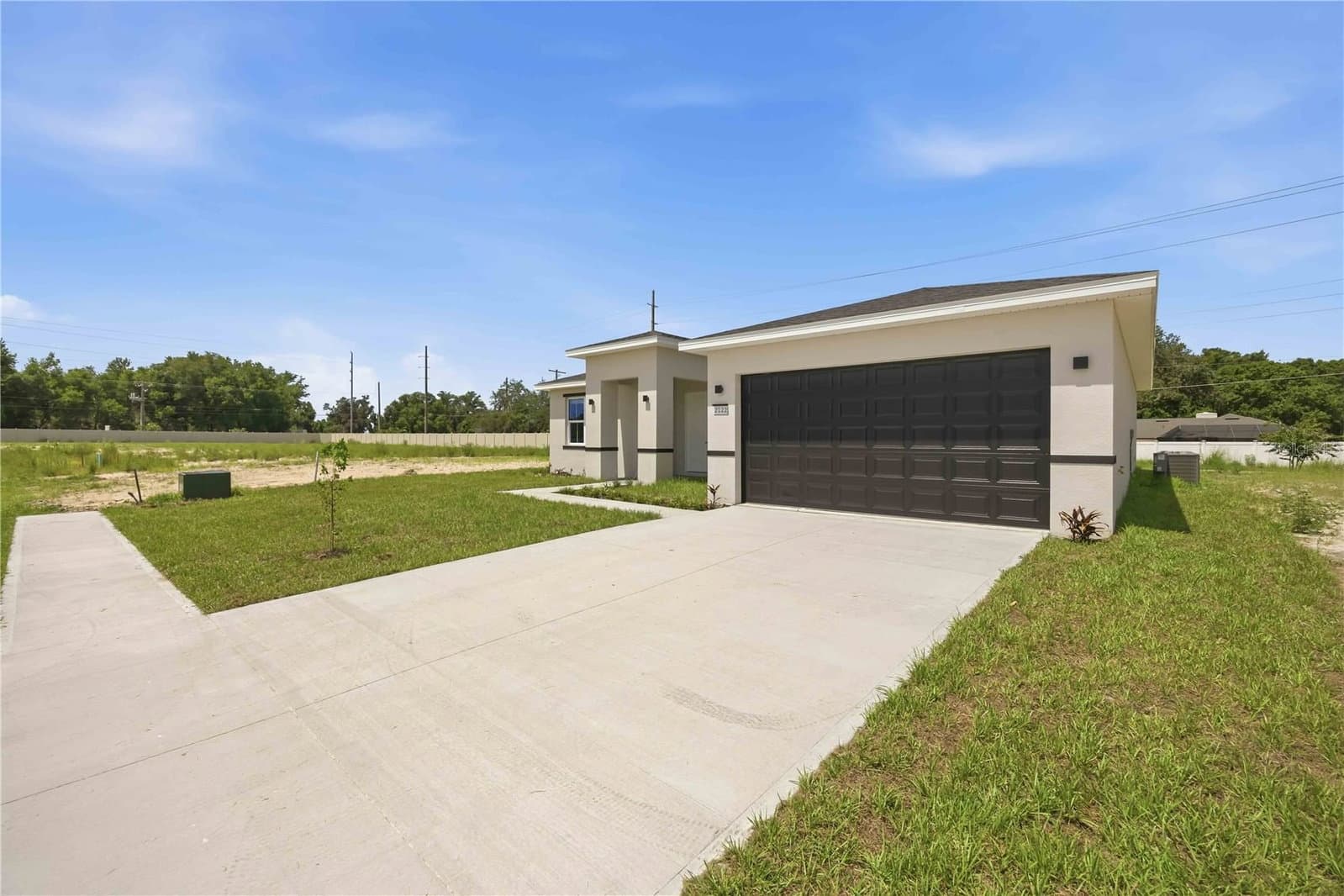 2122 RIVER HAWK
