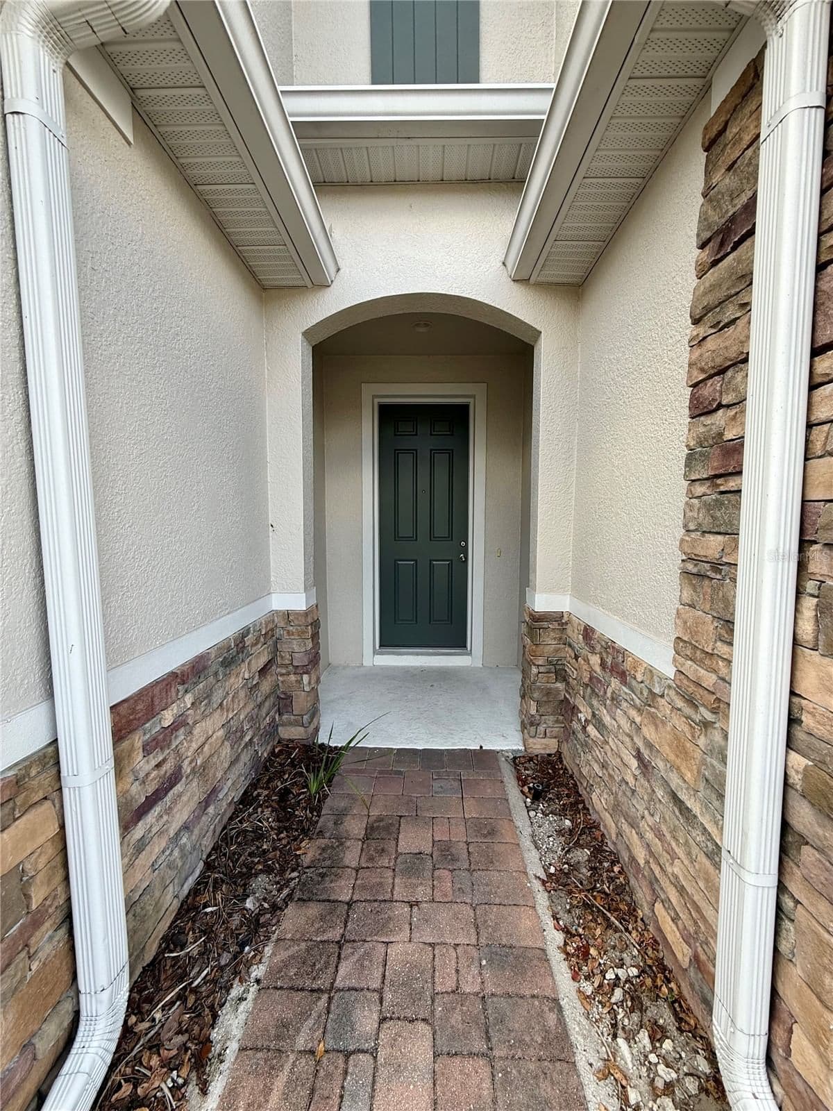 7522 ALOMA PINES