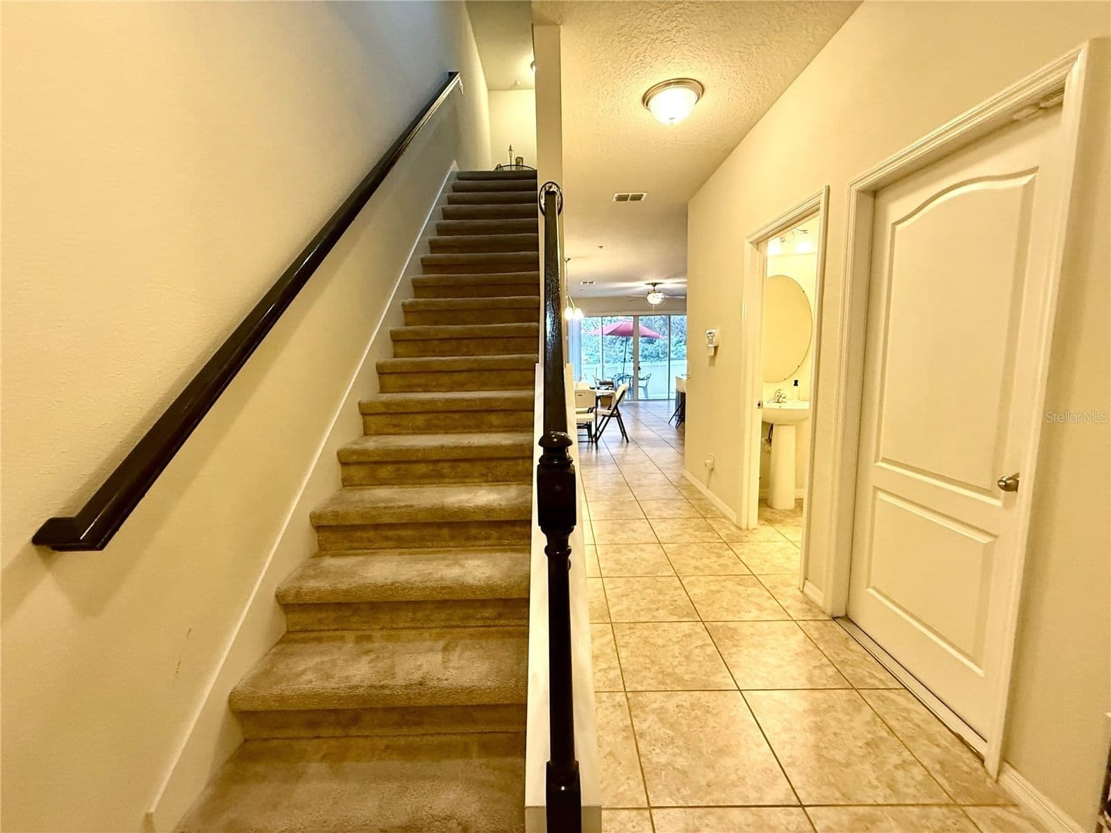7522 ALOMA PINES