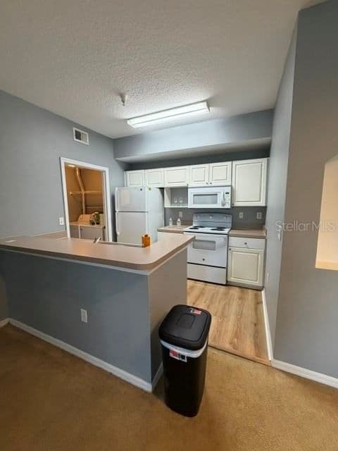 5524 METROWEST